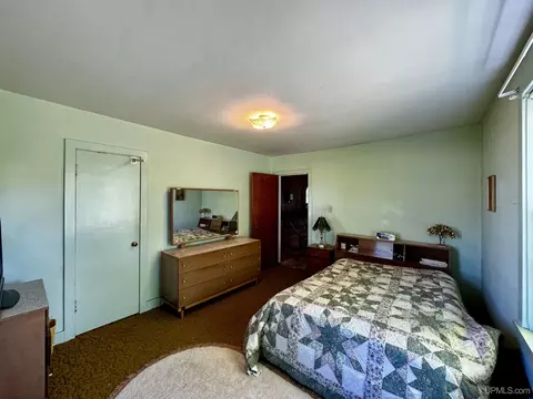 Bedroom - 116 Ford, L'anse, MI 49946 photo 2 of 6
