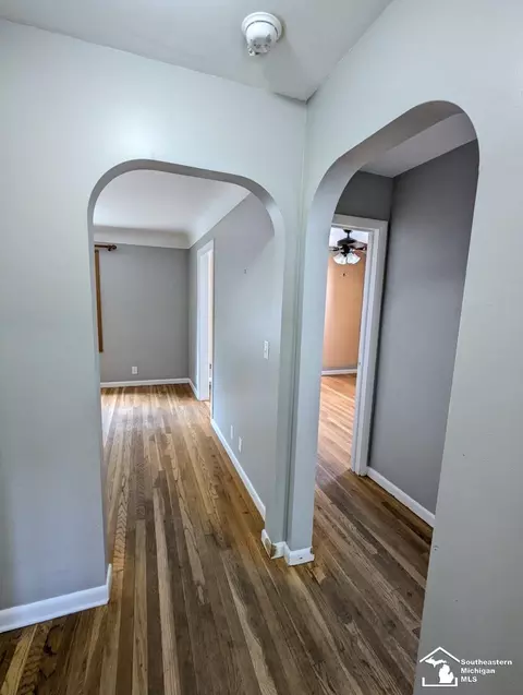 Entry Way - 806 Wolverine, Monroe, MI 48161 photo 1 of 1