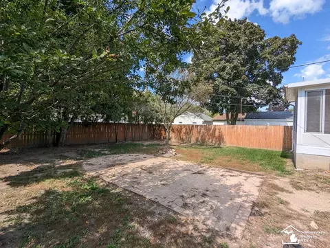 Exterior - 806 Wolverine, Monroe, MI 48161 photo 3 of 3