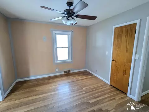 Bedroom - 806 Wolverine, Monroe, MI 48161 photo 1 of 4