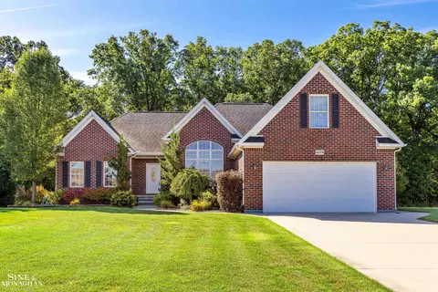 4179 V Achatz, Saint Clair, MI 48079