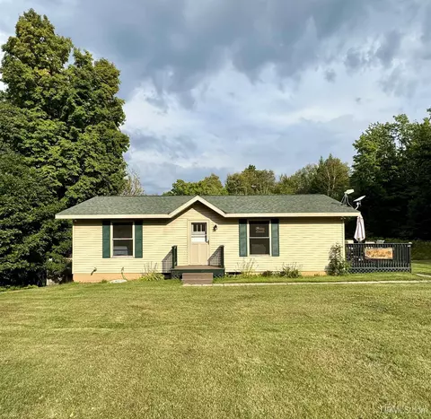 328 North, Negaunee, MI 49866