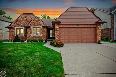 41210 Scarborough, Clinton Township, MI 48038