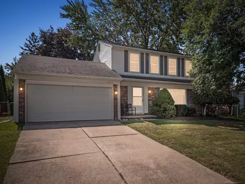 15874 Sigwalt, Clinton Township, MI 48038