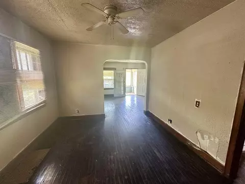 2010 Clement, Flint, MI 48504 photo 13