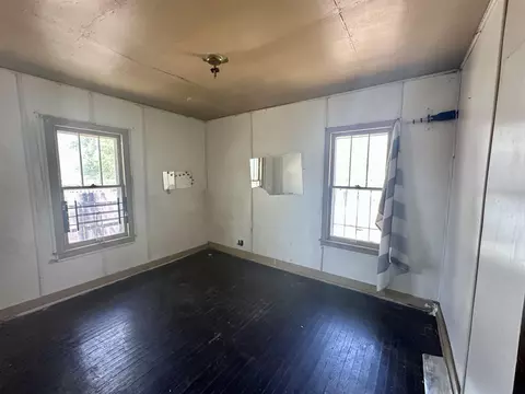 2010 Clement, Flint, MI 48504 photo 11