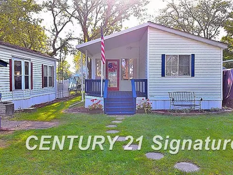 10915 Unit 7 Goodall, Durand, MI 48429