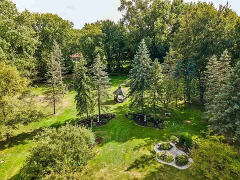 3560 Devonshire, Sterling Heights, MI 48310 photo 6
