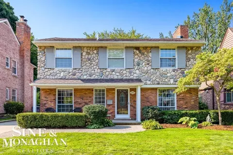 283 Kenwood, Grosse Pointe Farms, MI 48236