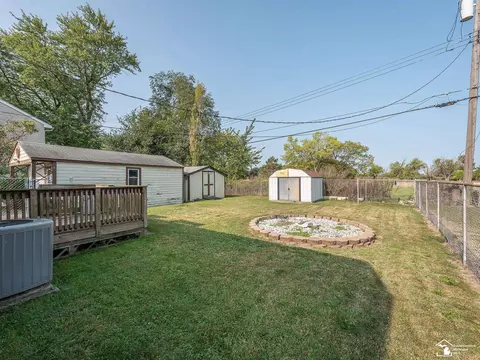 1429 Sunset, Monroe, MI 48162 photo 17