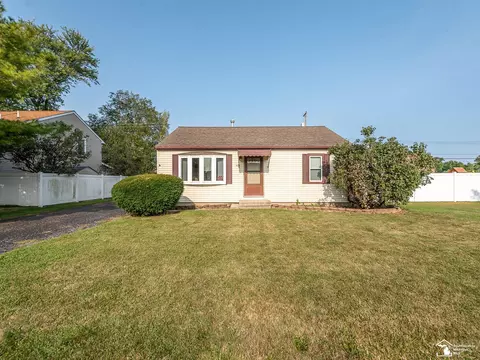 1429 Sunset, Monroe, MI 48162