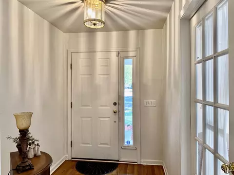 Entry Way - 6867 Stratham, Temperance, MI 48182 photo 1 of 7