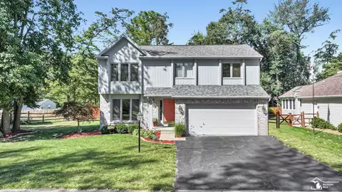 Exterior - 6867 Stratham, Temperance, MI 48182 photo 2 of 11