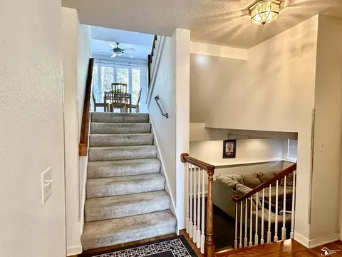 Entry Way - 6867 Stratham, Temperance, MI 48182 photo 3 of 7