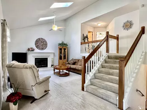 Living - 6867 Stratham, Temperance, MI 48182 photo 1 of 11