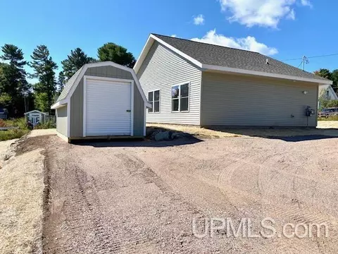 205 Marble, Ishpeming, MI 49849 photo 4