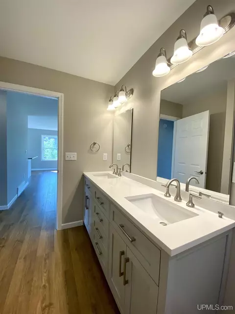 205 Marble, Ishpeming, MI 49849 photo 31
