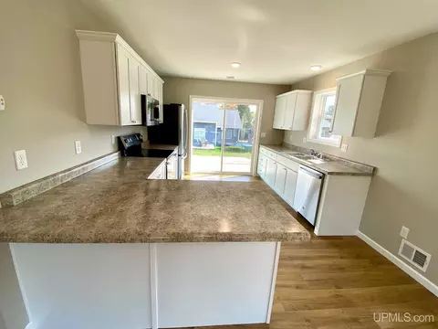 205 Marble, Ishpeming, MI 49849 photo 18
