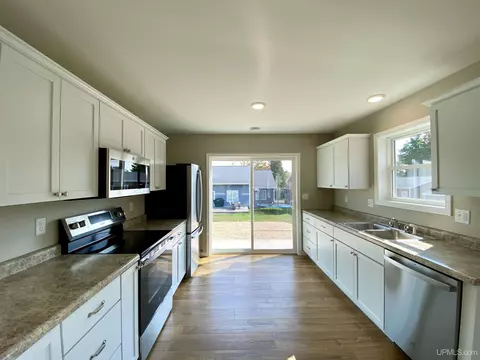 205 Marble, Ishpeming, MI 49849 photo 16