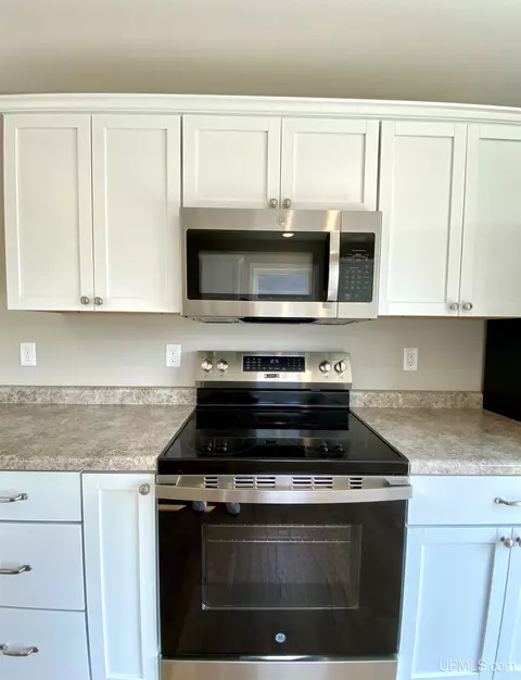 205 Marble, Ishpeming, MI 49849 photo 15