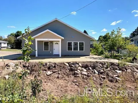 205 Marble, Ishpeming, MI 49849 photo 5