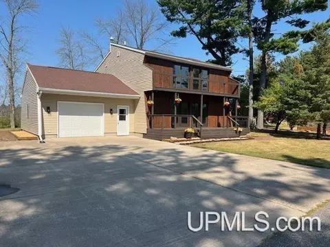 5390 Portage Point 114, Escanaba, MI 49829