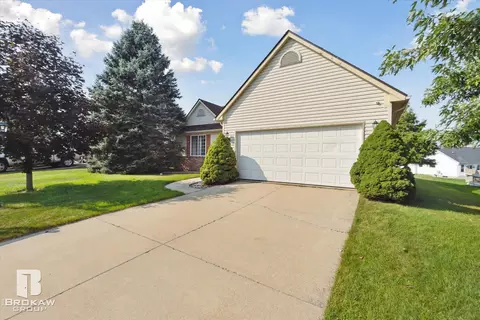 721 Natalia, Davison, MI 48423 photo 4