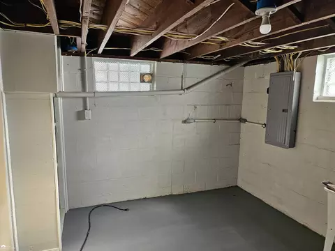 Other - 5372 Pasadena, Flushing, MI 48433 photo 2 of 5