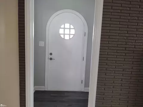 Entry Way - 5372 Pasadena, Flushing, MI 48433 photo 3 of 4