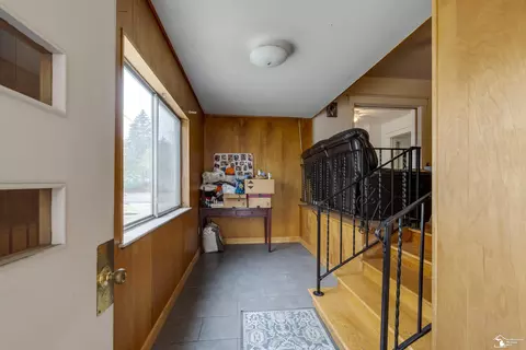 419 N Monroe, Monroe, MI 48162 photo 2