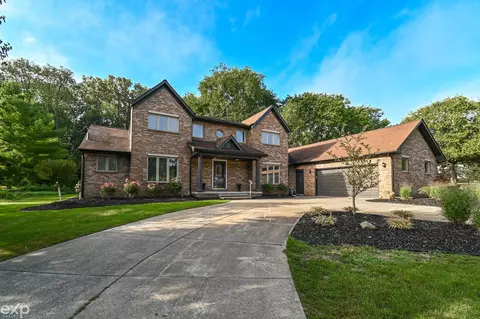 6244 Old Coach, Washington, MI 48094