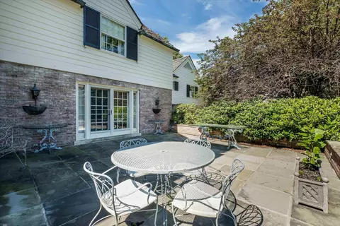 Exterior - 382 Provencal, Grosse Pointe Farms, MI 48236 photo 9 of 16