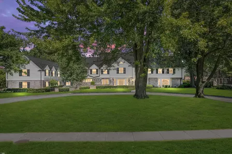 Exterior - 382 Provencal, Grosse Pointe Farms, MI 48236 photo 2 of 16