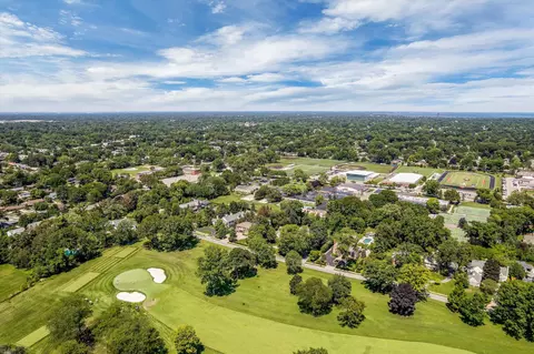 View/Area - 382 Provencal, Grosse Pointe Farms, MI 48236 photo 7 of 9
