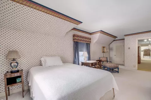Bedroom - 382 Provencal, Grosse Pointe Farms, MI 48236 photo 7 of 10