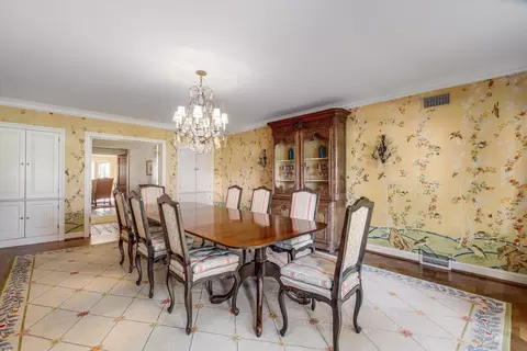 Dining - 382 Provencal, Grosse Pointe Farms, MI 48236 photo 2 of 3