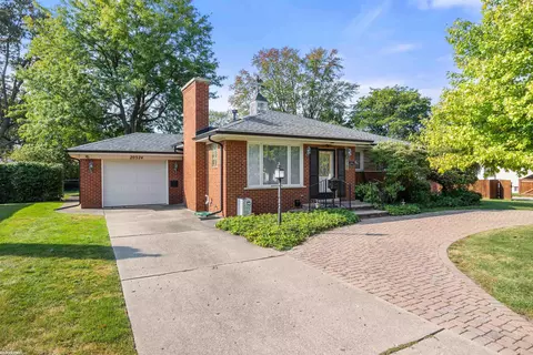 20524 Alexander, Saint Clair Shores, MI 48081