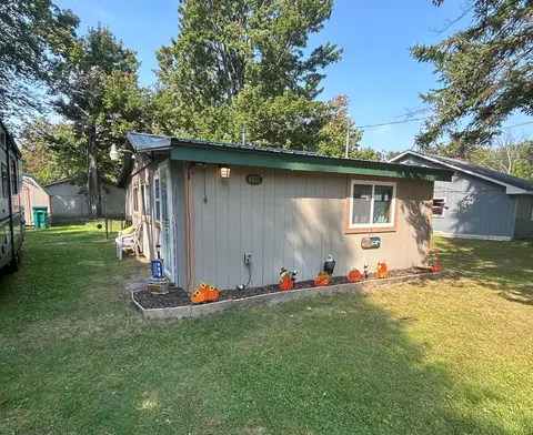 4935 Maplewood, Harrison, MI 48625