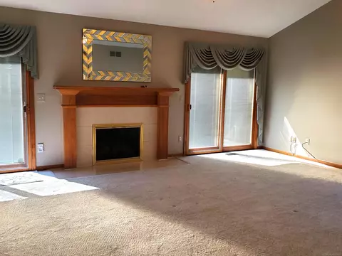 Living - 52165 Jacqueline, Macomb, MI 48042 photo 3 of 4