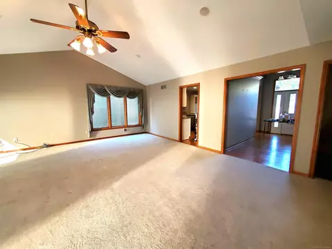 Living - 52165 Jacqueline, Macomb, MI 48042 photo 4 of 4