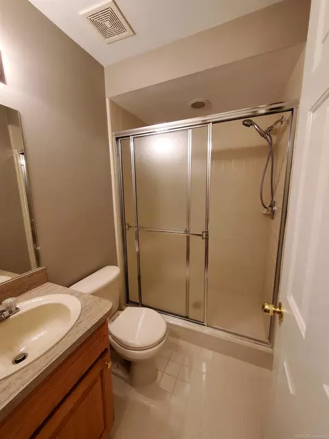 Bath - 52165 Jacqueline, Macomb, MI 48042 photo 7 of 7