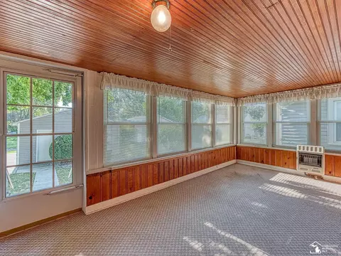 1540 N Macomb, Monroe, MI 48162 photo 2