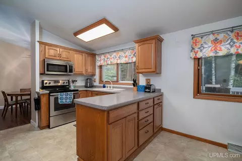 59 Elder, Marquette, MI 49855 photo 12