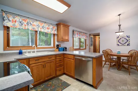 59 Elder, Marquette, MI 49855 photo 11