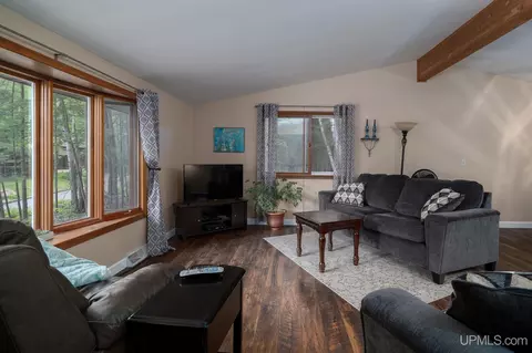 59 Elder, Marquette, MI 49855 photo 4