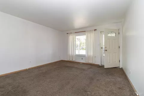 Living - 7581 Monroe, Taylor, MI 48180 photo 3 of 6