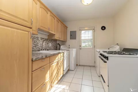 Other - 7581 Monroe, Taylor, MI 48180 photo 2 of 7
