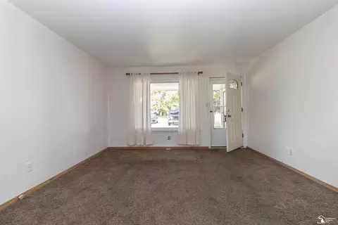 Living - 7581 Monroe, Taylor, MI 48180 photo 2 of 6