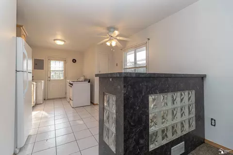 Kitchen - 7581 Monroe, Taylor, MI 48180 photo 1 of 3