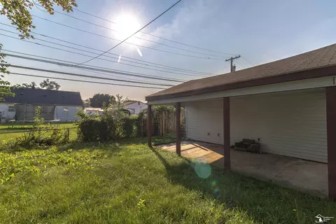 Exterior - 7581 Monroe, Taylor, MI 48180 photo 5 of 7